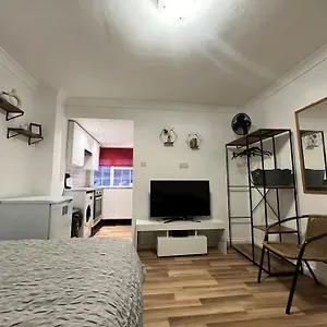 Morden Studio Apartment